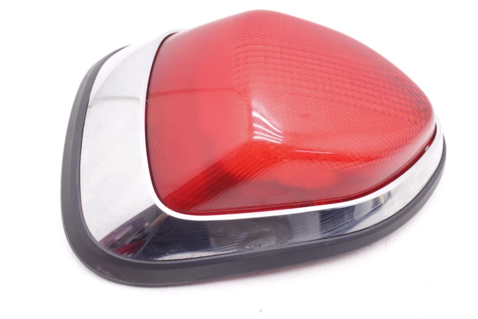 Luz de freno trasera 09 Suzuki Boulevard C50t OEM 35710-40H00 R7.BX34 Foto 3 de 4