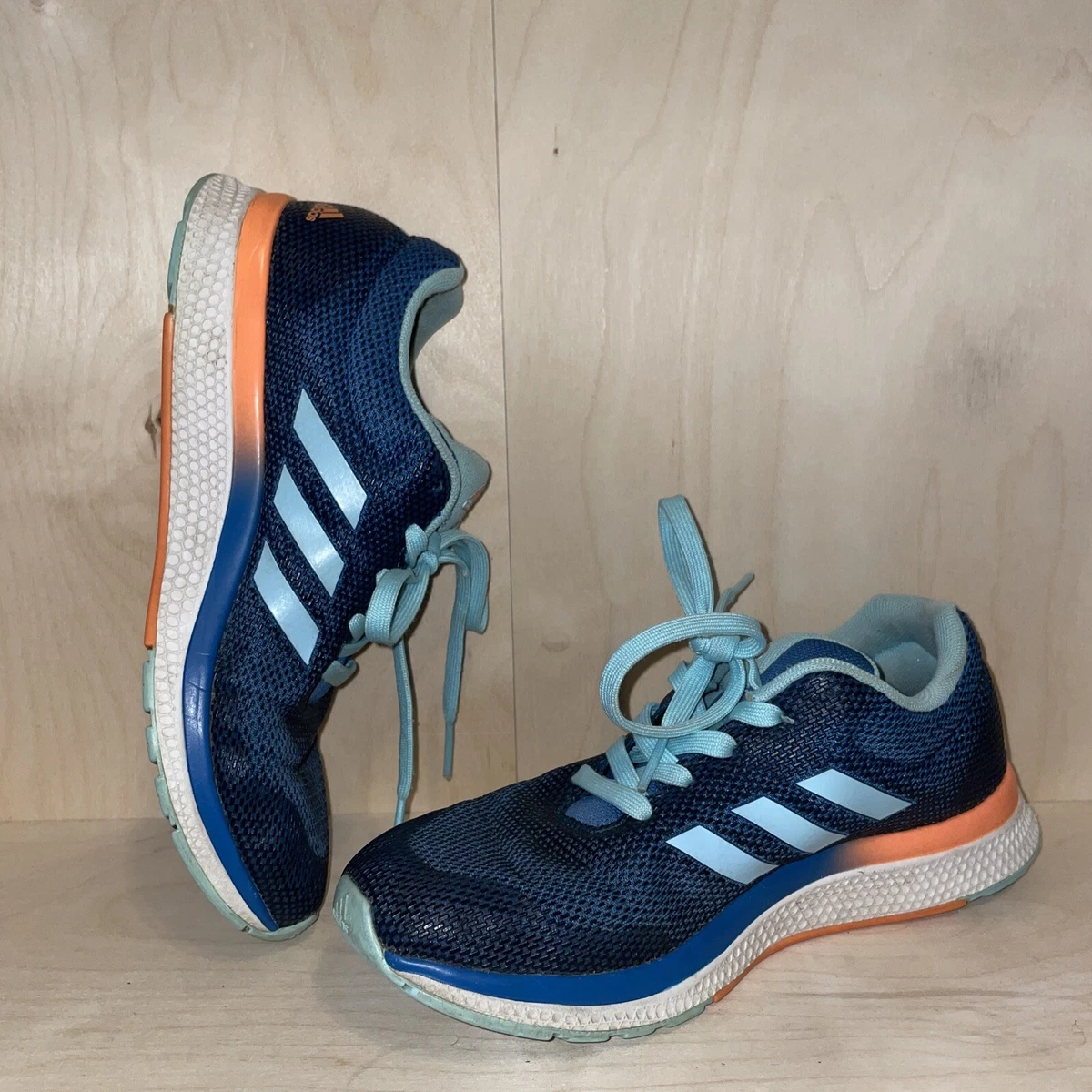 Adidas mana hotsell bounce 2 aramis