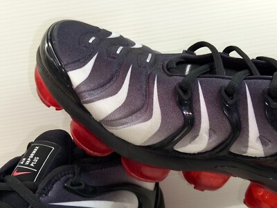 nike air vapormax plus shark black red white