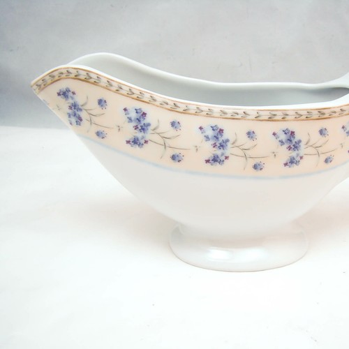Heritage Mint ENCHANTED GARDEN Gravy Boat (no tray) EXCELLENT - Picture 2 of 7