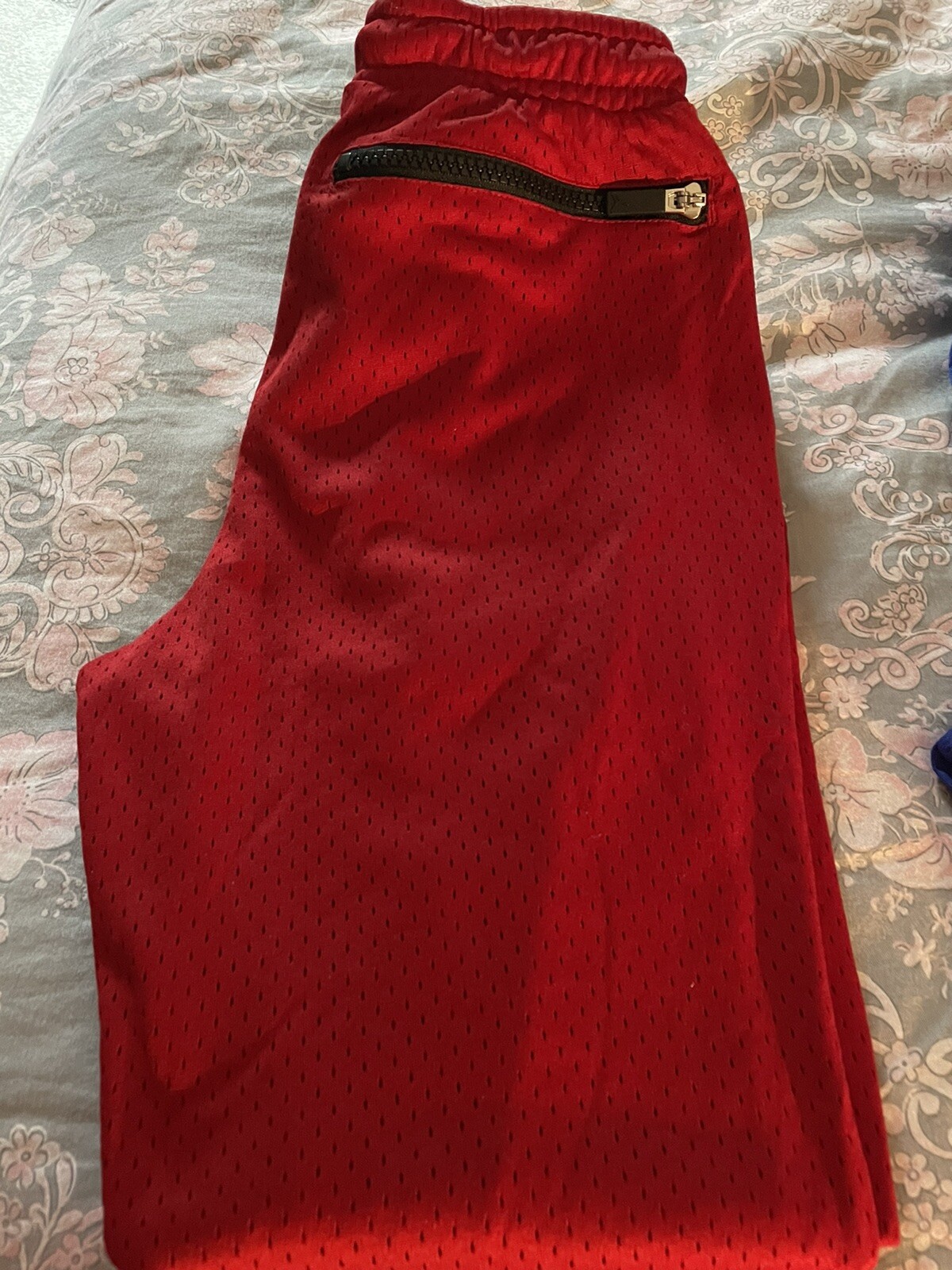 Picture 2 of 6