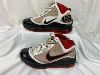 lebron 7 white black red
