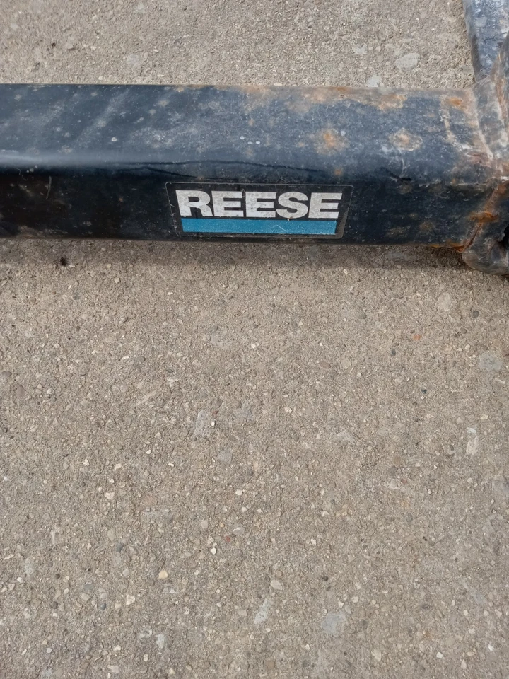 1996 Buick Park Avenue Reese Trailer Hitch Assembly As Pictured Foto 4 de 4