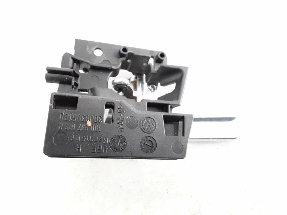 Volkswagen Phaeton 2006 LHD 3.2i 177kw Rear right internal opening handle - Изображение 2 из 3