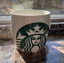 Starbucks 2017 Classic White Green Mermaid Logo Coffee  / SOUP  Mug  14Fl Oz