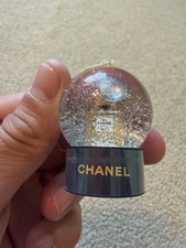 CHANEL Holiday N°5 Mini Snow Globe Ornament Xmas 2025 Limited Edition