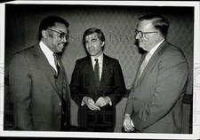 Press Photo Ronnie Payne, Governor Michael Dukakis and William Clark at Event