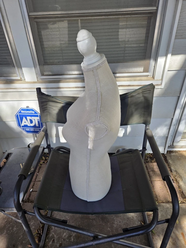 Vestido Mujer Beige Forma Tela Cubierta Plástico Sin Soporte Recogida Local Solo Foto 4 de 4