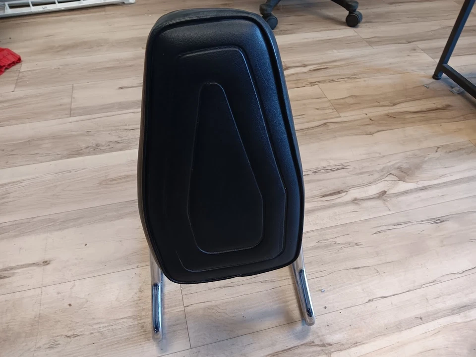 77 KAWASAKI KZ650 SISSY BAR RESPALDO Foto 2 de 4