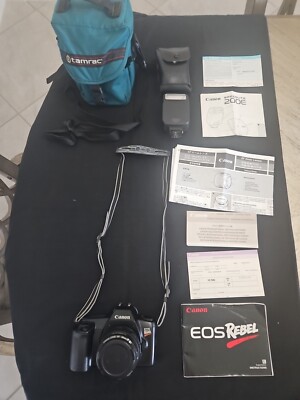 Canon EOS Rebel 35mm  Film Camera W 35-80mm Lens & Strap & Speedlite 200E & case