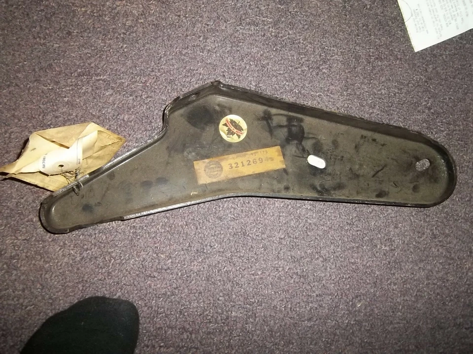 1971 1972 AMC AMBASSADOR PARA-CHOQUE DIANTEIRO DIREITO TRASEIRO SUPORTE INTERNO NOS - Imagem 2 de 2