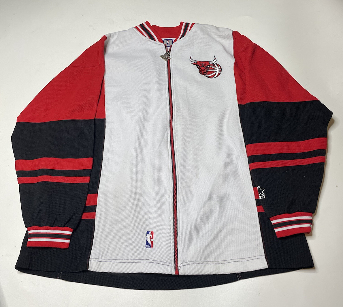 Vintage 90's STARTER Chicago Bulls Full Zip Shooting Shirt