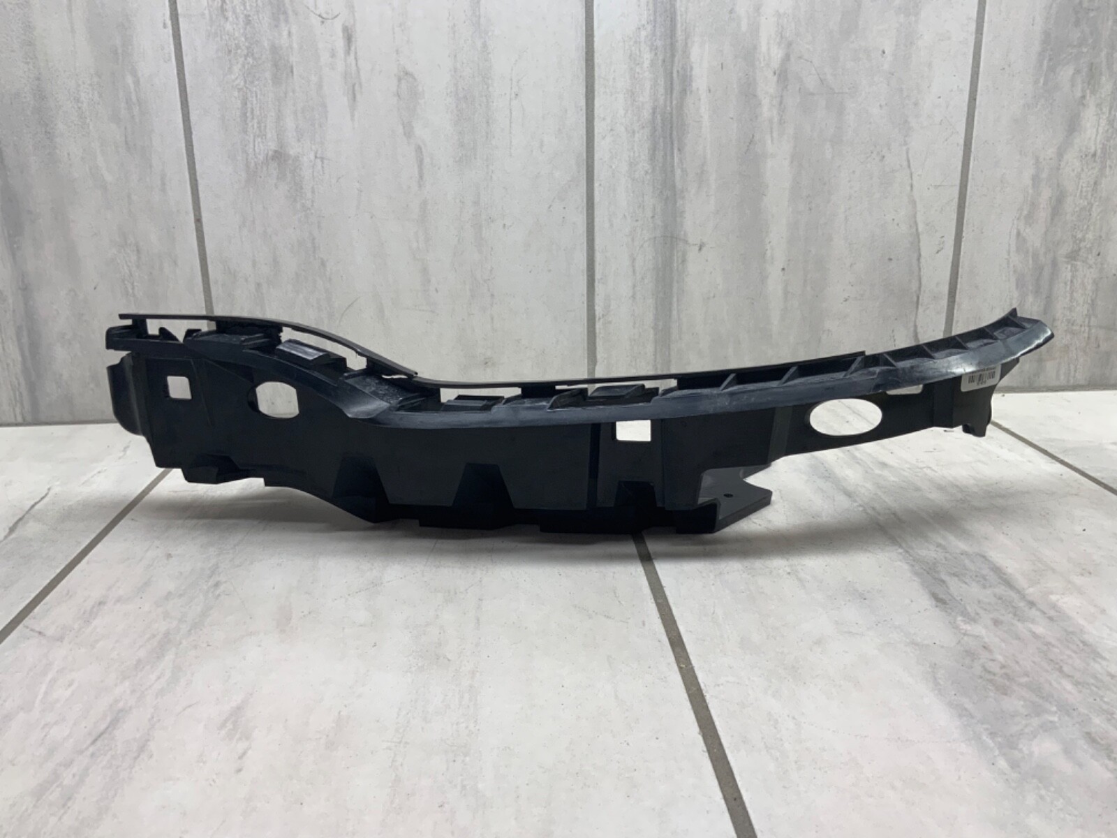 2019 2020 Jeep Cherokee Left Headlightmount Bracket Computer  