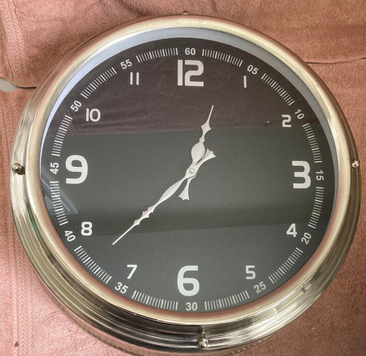 LARGE NICKEL FINISH WALL 17.5" CLOCK EXCELLENT BEAUTIFUL FAST Shipping!