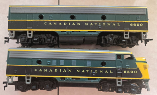 Bachmann HO F7A + F7B Canadian National Railway #6500 + #6600 Diesel Locomotives | Condition: Used