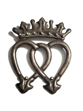 LARGE VINTAGE STERLING SILVER DOUBLE HEARTS & CROWN MEXICO TAXCO VICTORIA CONY