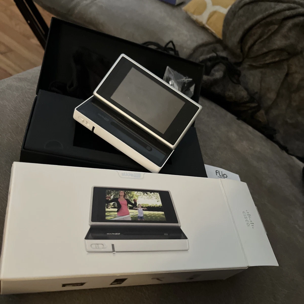 Flip Video Flip Video SlideHD White Camcorders for sale | eBay