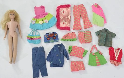 X-851 VINTAGE 1960'S MATTEL BARBIE BLONDE SKIPPER DOLL WITH TAGGED CLOTHING