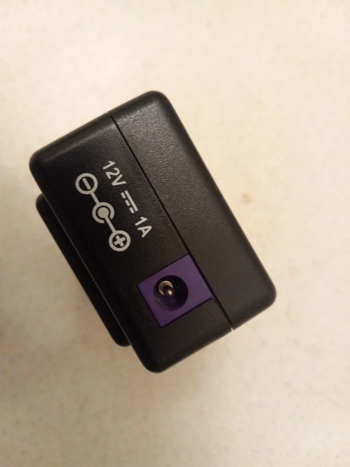 Efest ~ XXX Smart 3.7V ~ Cargador Único Universal ~ Cargador de Batería Solo - Usb Foto 3 de 4