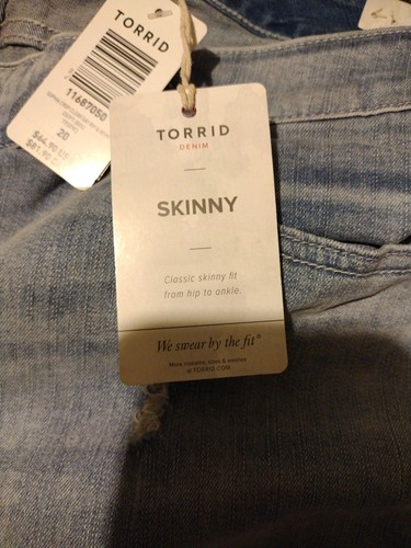 Torrid Straight Skinny Jeans Plus Size 20 Light Wash Stretch Denim Distressed - Picture 3 of 6