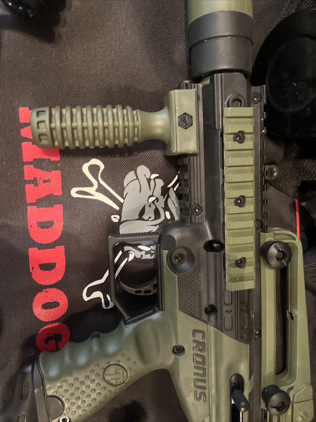 Tippmann Cronus Tactical Paintball Gun & Maddog Accessories