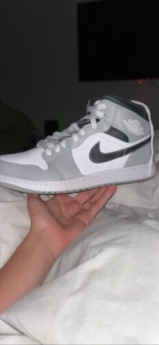 Size 11 - Jordan 1 Mid Light Smoke Grey - Picture 15 of 18