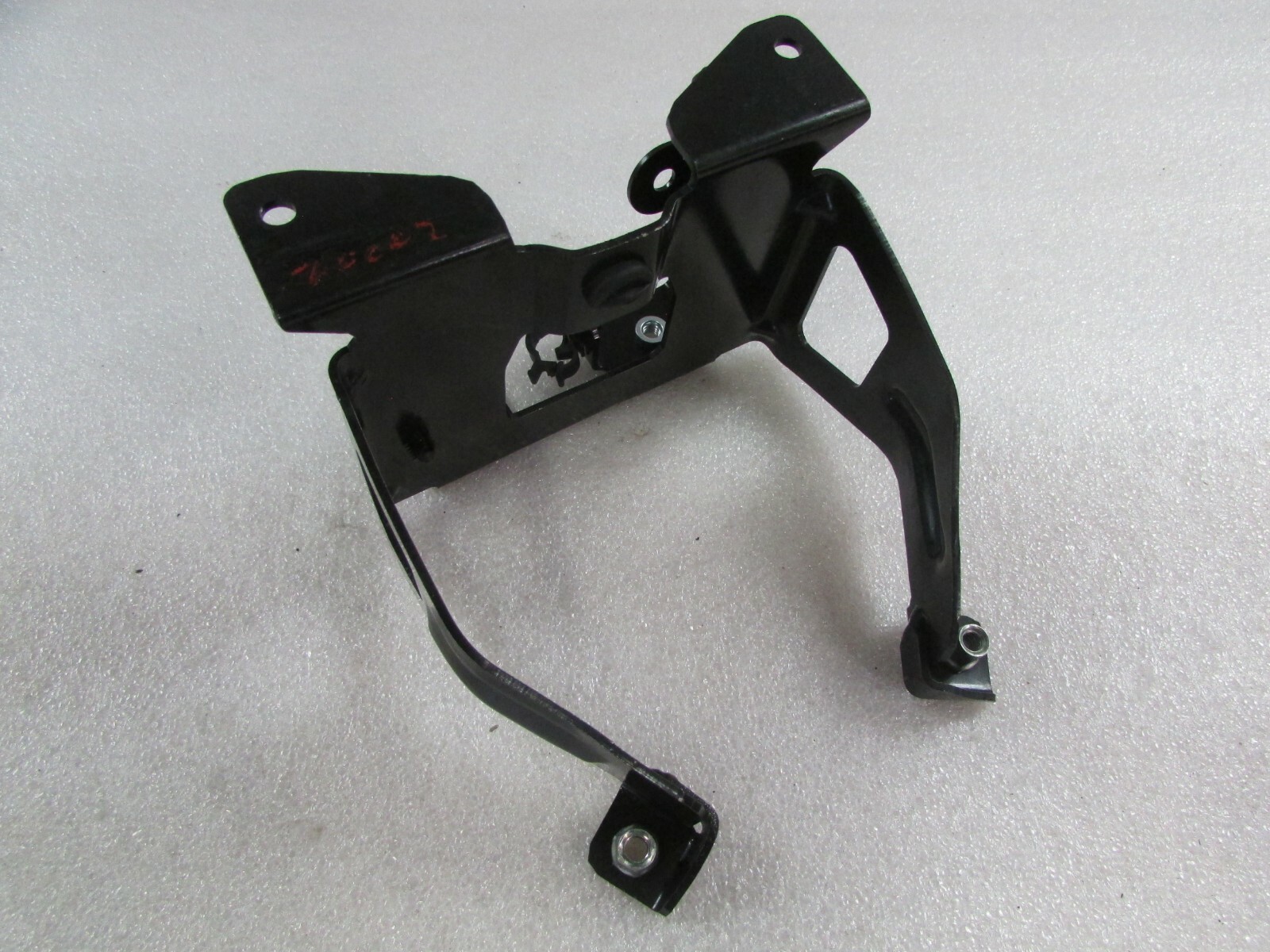 Ferrari 488, Power Steering Reservoir Bracket, Used, P/N 325786