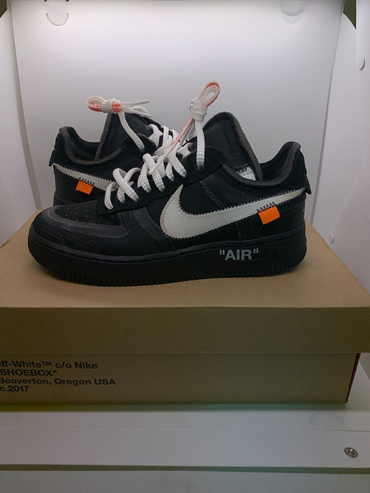 off white air force 1 black white laces