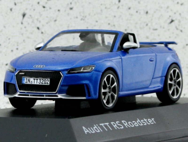 AUDI TT RS Roadster - ara blue - AUDI Dealer 1:43 | eBay.de