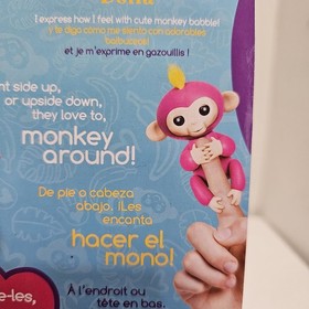 Fingerlings Allec The Purrrfect Panther Interactive Playset with Mini Cub+Monkey