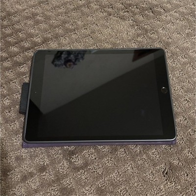 Apple iPad 10.2 in 64GB Wi Fi Silver Tablet, Apple iPad Series