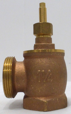 Plumbers Edge 1-1/4 Inch Steam Angle Radiator Valve (PE1091), NEW