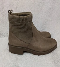 Sonoma- Chelsea Pull on Brown Boots womans sz 7.5