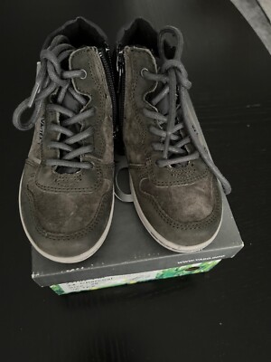 Neue Kinder Schuhe von Vado mia via,mit Karton.