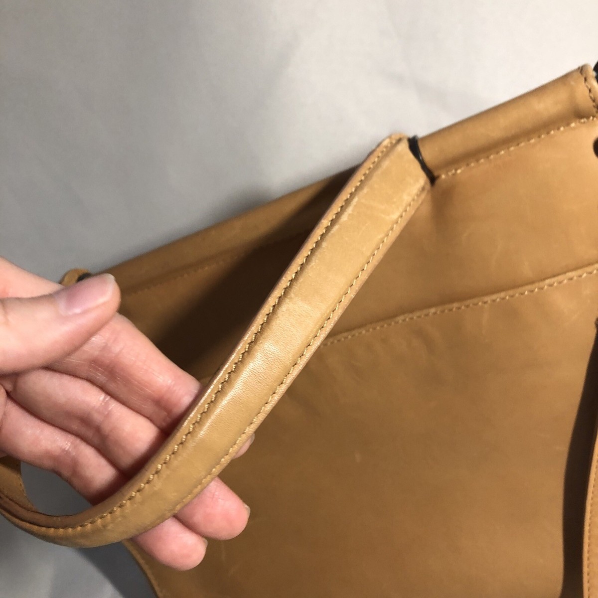 Vintage Coach Tan Leather Whitney Satchel Shoulder Crossbody Vintage Coach Tan Leather Whitney Satchel Shoulder Crossbody