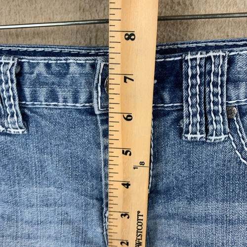 Pantalones cortos para mujer Maurices 5/6 (32,5x4) azules denim booty angustiados - Imagen 4 de 9