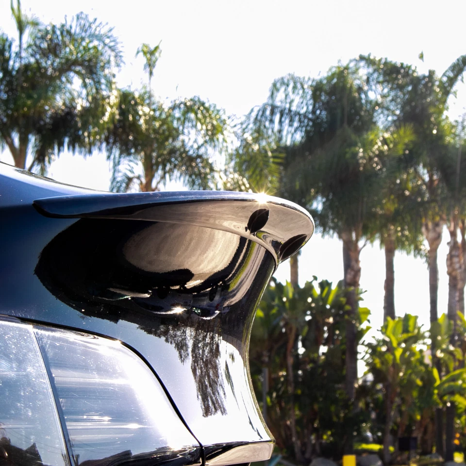 Real Forge Carbon Fiber Trunk Spoiler For Tesla Model Y Gloss High quality - Image 3 of 4