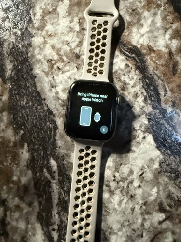 Apple Watch Series 4 44 mm Space Gray (GPS)(LTE) - Zdjęcie 2 z 6