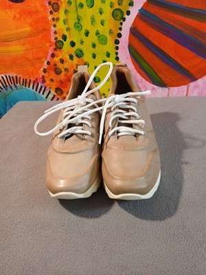 Carmela Hayden Wedge Women's Brown Leather Sneakers Size 37 EURO 6.5
