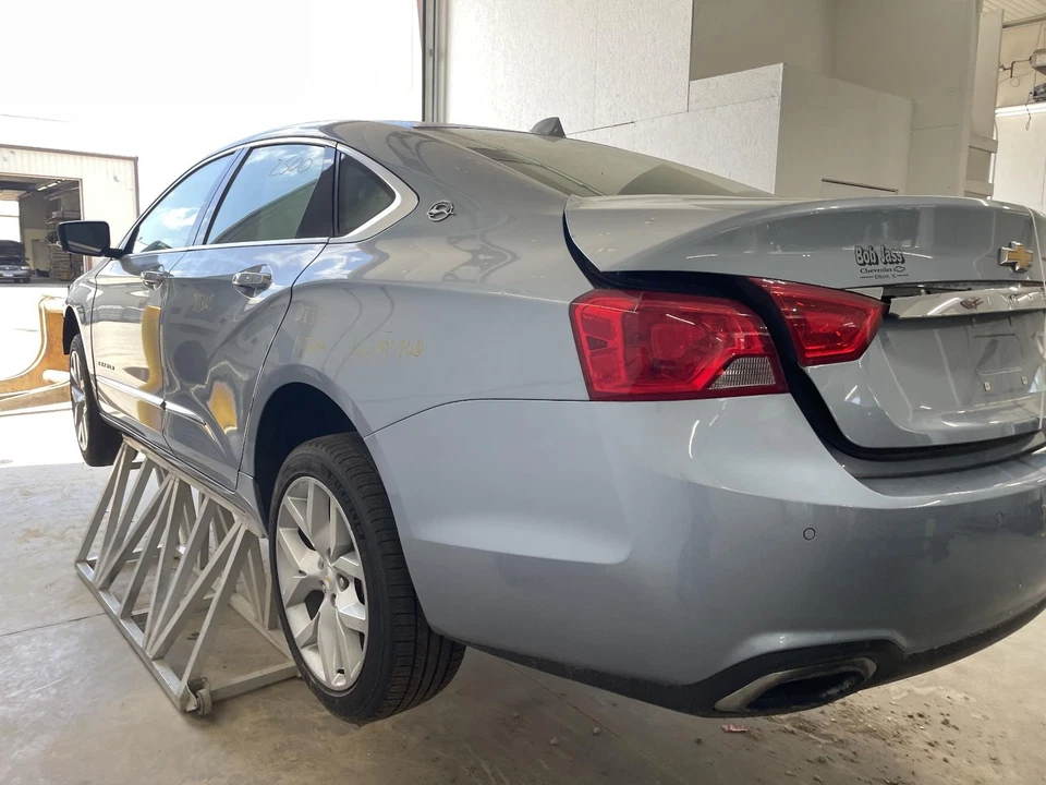 Conjunto de bomba y motor ABS usado se adapta a: Chevrolet Impala 2014 montaje VIN 1 4º Foto 2 de 4