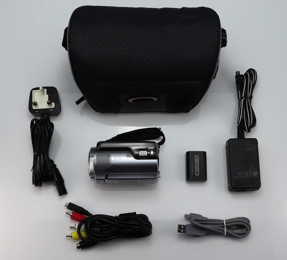 SONY HANDYCAM DCR-SR77E CAMCORDER 80GB HDD HARD DISC DRIVE VIDEO CAMERA - Image 3 of 4