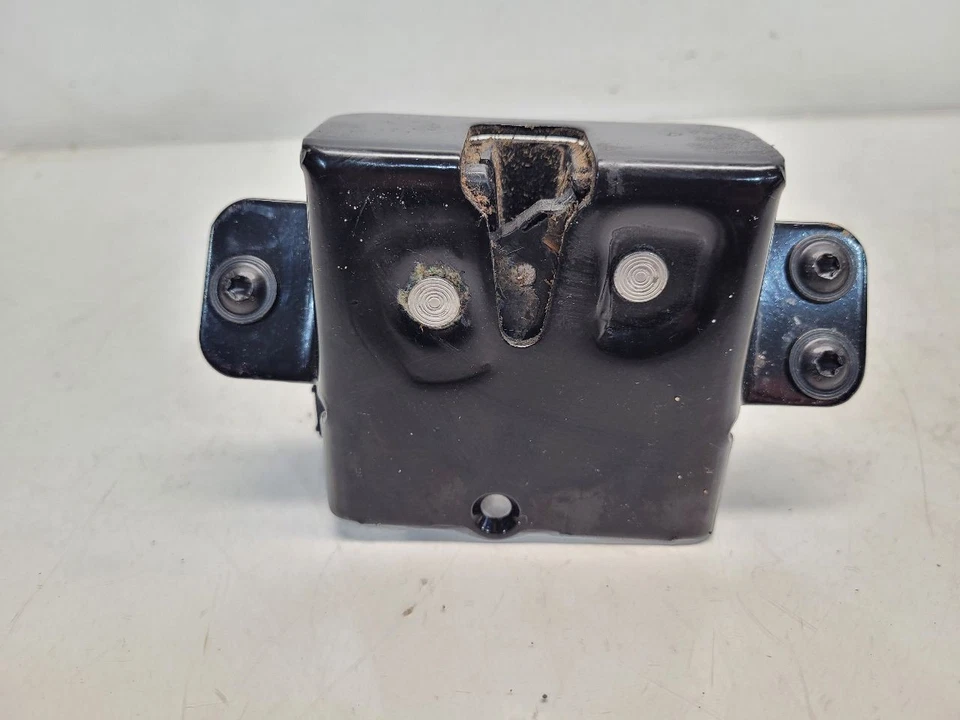 Защелка задней двери 2014 Chevrolet Equinox LT - питание - Изображение 4 из 4