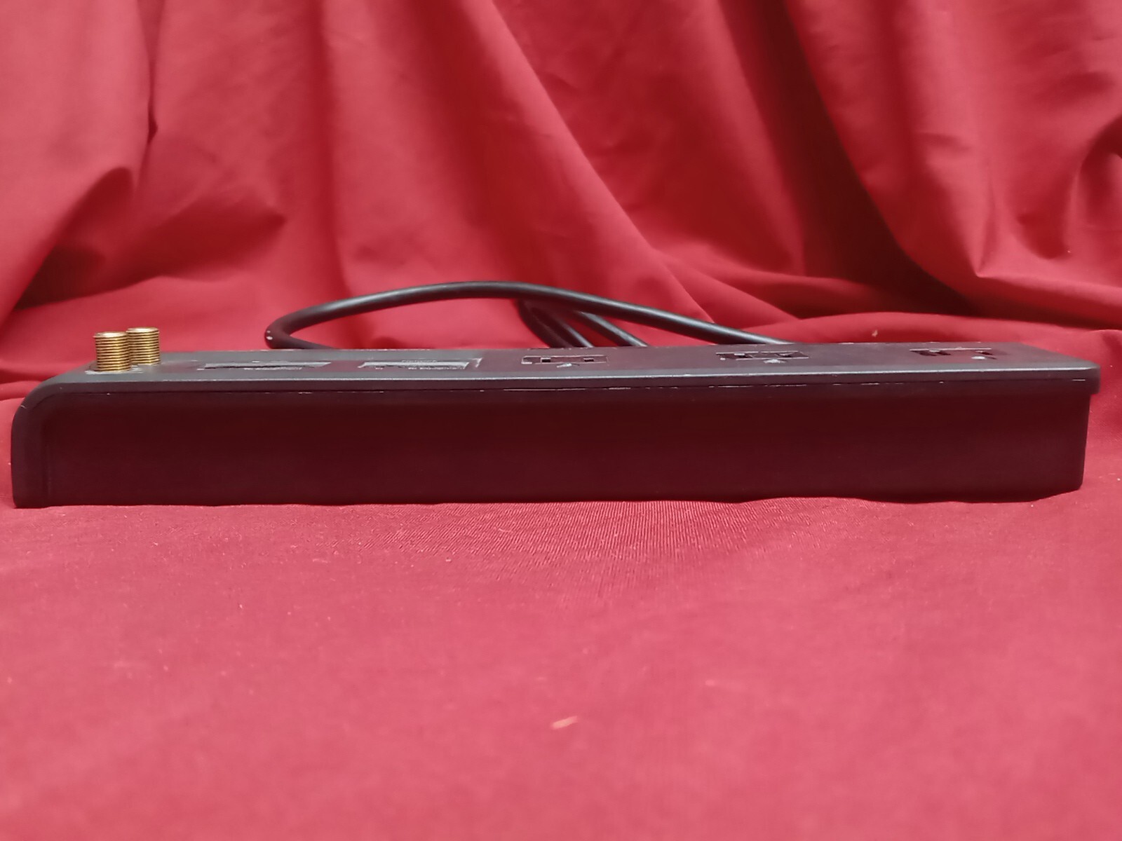 APC P11VNT3 11 Outlet 3020 Joules Surge Protector Power Strip Black