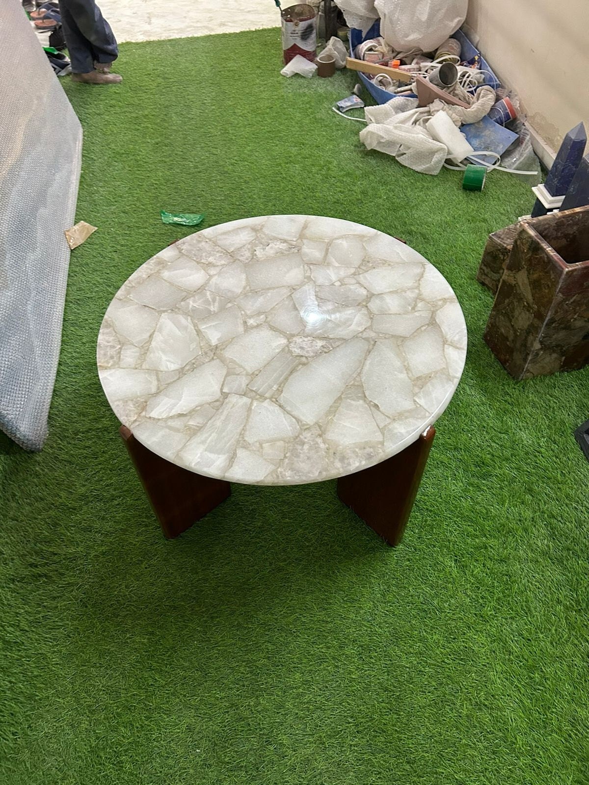 18x18 White Quartz Agate Round Coffee Table for Living Room