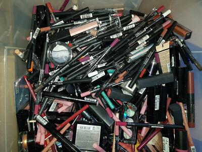 35 Teile Kosmetikpaket Beautypaket XL Essence, Catrice, Manhattan Sleek 2. Wahl