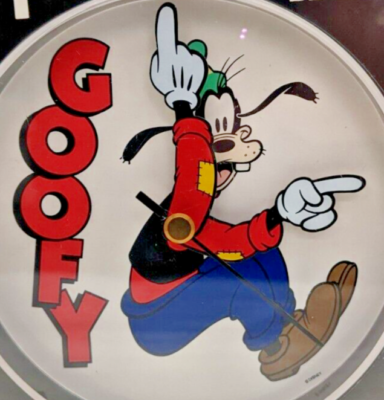 RL. Vintage Disney Goofy Backwards Clock 5.25 RL. Vintage Disney Goofy Backwards Clock 5.25