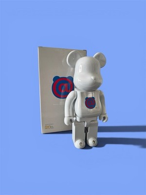 Bearbrick 20th Anniversary Medicom Toy 400% Figur mit Original Box Weiß blau