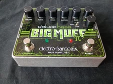 Electro-Harmonix Deluxe Bass Big Muff Pi Distortion / Sustainer *FREE SHIPPING*