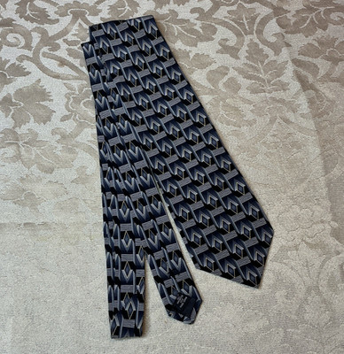 Facets Men's Woven Silk Geometric Tie Blue/Gray/Black Pointed 1-Piece One Size