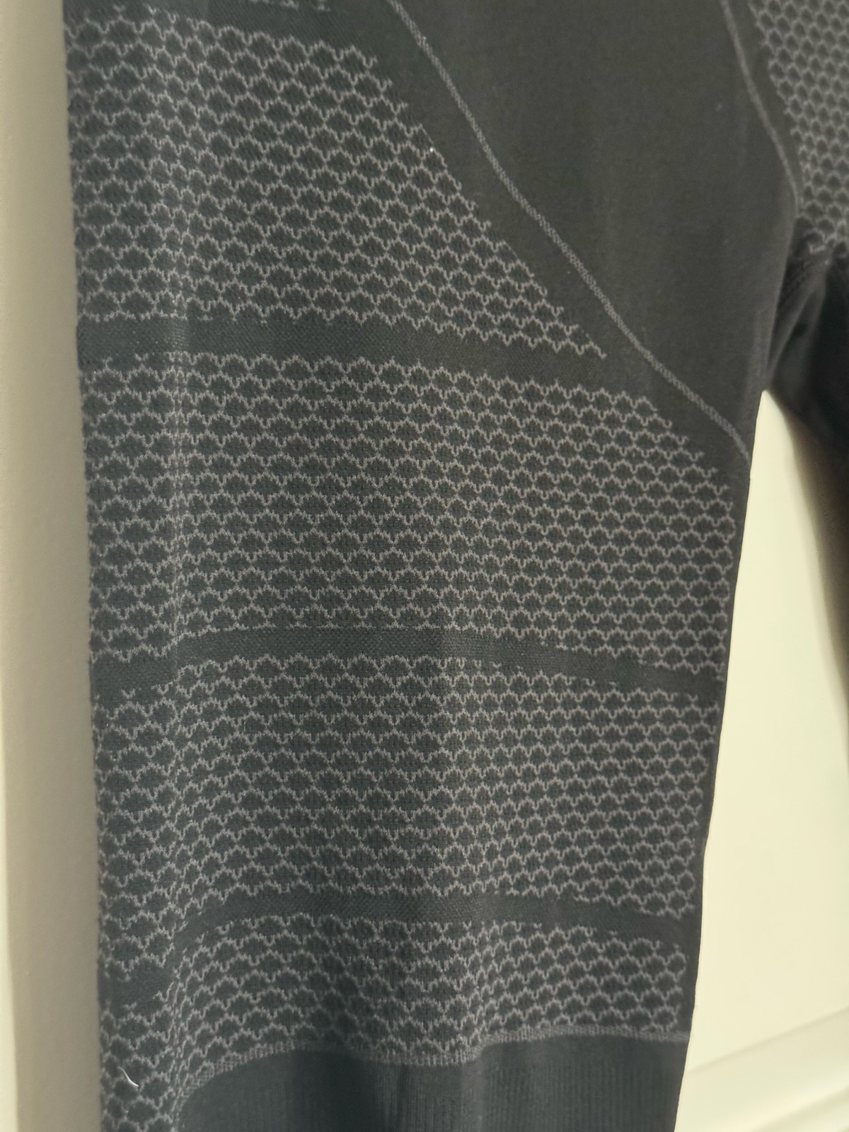 Gymshark Onyx V3 RARE Men's Base Layer Legging (Excellent Condition) image 3